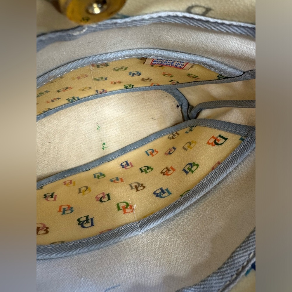 ๐ #223 Dooney & Bourke Vintage Y2K Rainbow Monogram Bucket Bag - Picture 11 of 13